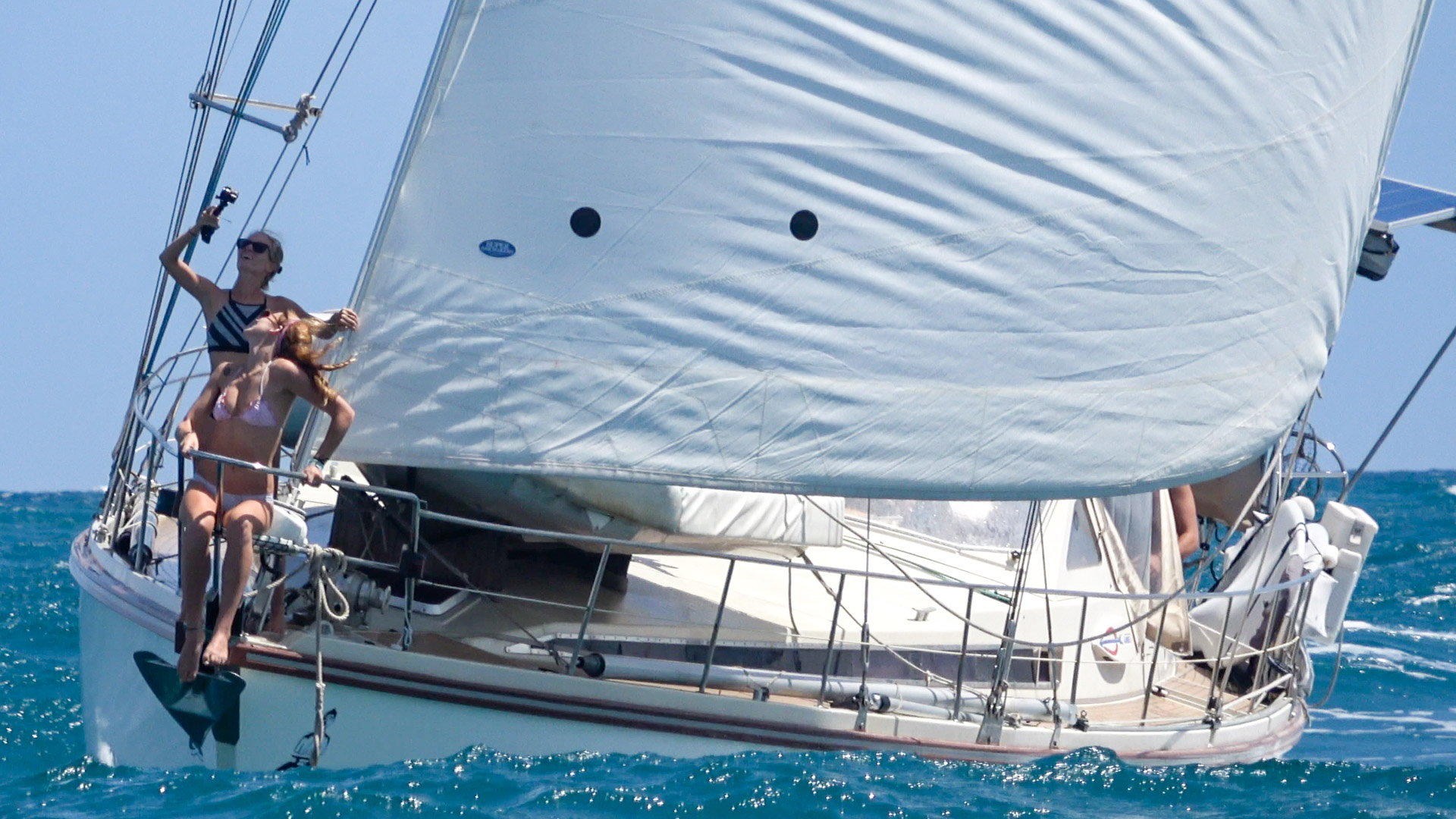 Gettin' Deep into the Grenada Cruiser Scene Sailing Vessel Delos Ep